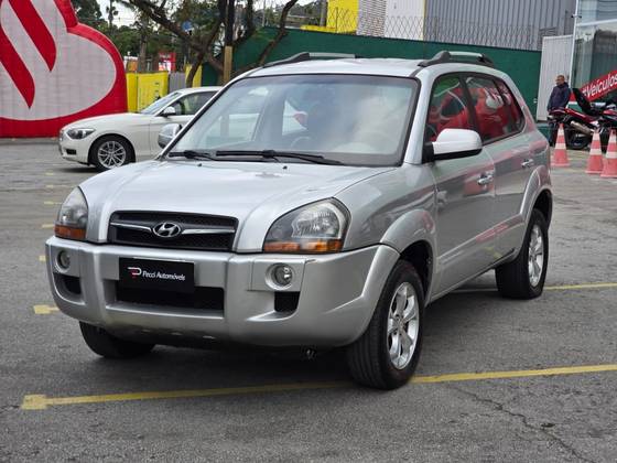 HYUNDAI TUCSON 2.0 MPFI GL 16V 142CV 2WD GASOLINA 4P AUTOMÁTICO HYUNDAI TUCSON 2.0 MPFI GL 16V 142CV 2WD GASOLINA 4P AUTOMÁTICO